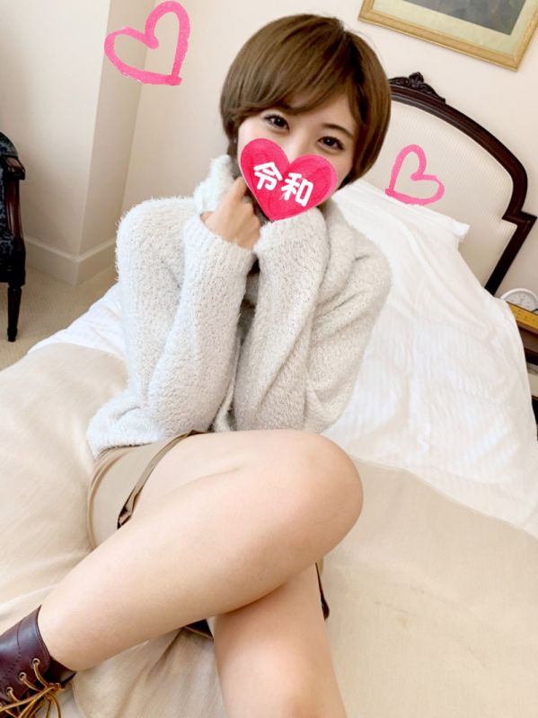FC2-PPV-1099298 主播臉超絶可愛女大OO3小時持續高潮。