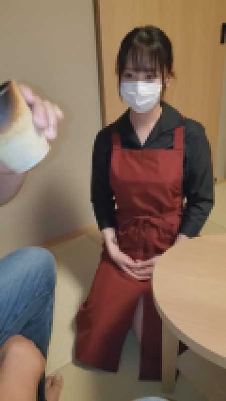 FC2-PPV-2679952 和風咖啡美乳G罩杯店員無套抽插應援噴發。裸體圍裙乳交中出。