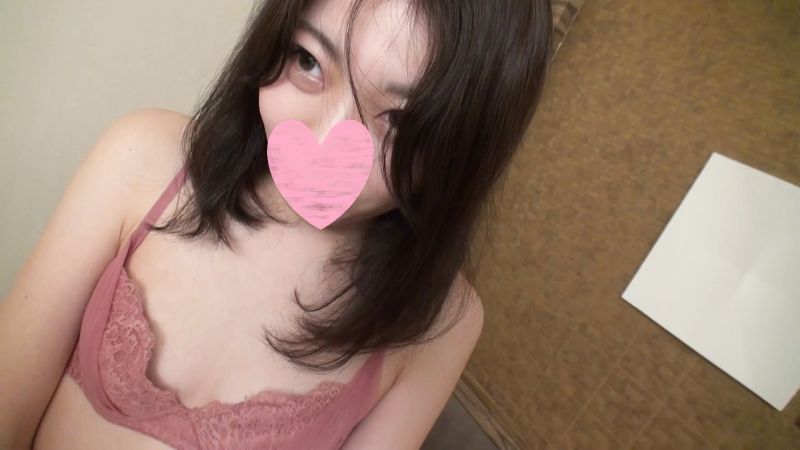 FC2-PPV-3298459 【無修正】美人陰沉OL。稍微碰觸身體內褲就濕透！巨根抽插大量中出！