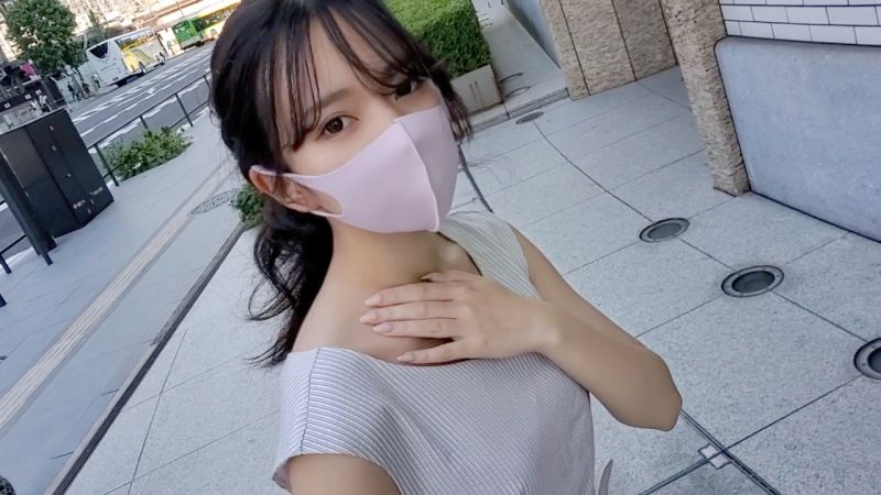 FC2-PPV-2195395 初攝影！！【無修正】清純派馬尾黑髪女大生！可憐外表下私處有著剛毛…害羞有感姿態受不了中出「前編」！！