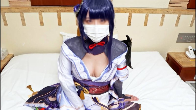 FC2-PPV-4688101 【無修正】超愛無套肉棒的淫蕩女騎士，被雷將軍大量無套中出，情色自拍！高潮連連的緊窄陰道抽搐得超淫蕩！