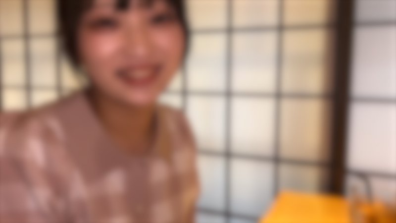 FC2-PPV-4791613 以3天限定價格公開和那裡大受好評的SSS級美女醬的內射影片。如果變成最後的話很抱歉