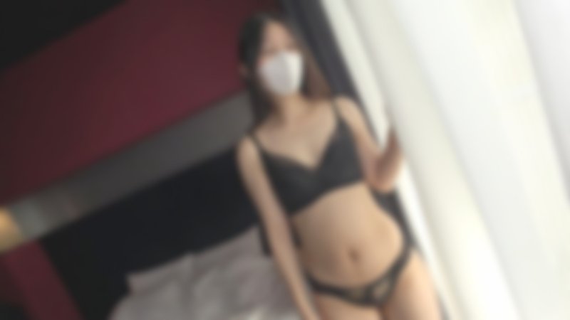 FC2-PPV-4807532 【無碼・完全素人插入】2OO的漂亮單身媽媽！2年沒SEX，大叔雞巴硬梆梆！用極粗的無套雞巴，慢慢地打開她！