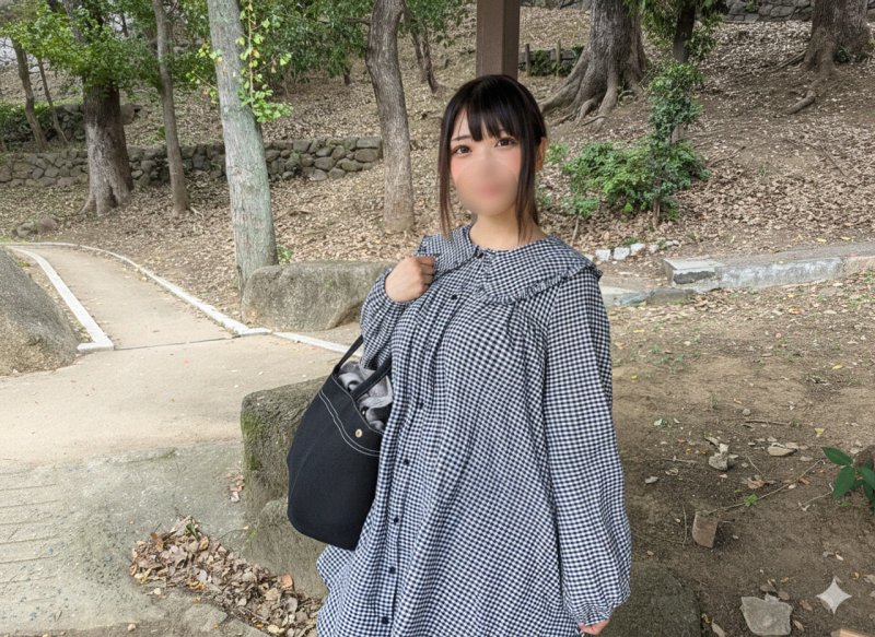 FC2-PPV-4804765 【初次】※爆乳Cosplayer 那位人氣Cosplayer因為缺錢而應徵高收入打工!! 用嬌弱的嘴巴侍奉兒子，/最後，在深處大量「中出」注入!!