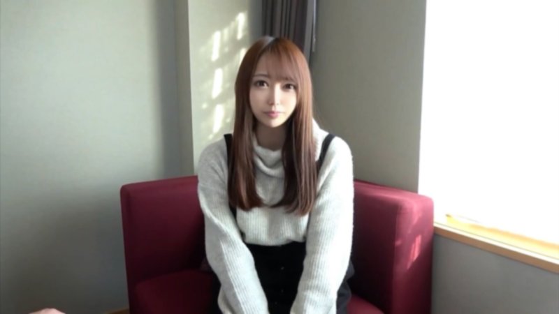 FC2-PPV-4809987 夢想成為偶像的OO美女。從濃厚乳交開始懇求無套插入。猛烈地插入到無法勃起，痙攣高潮中出。