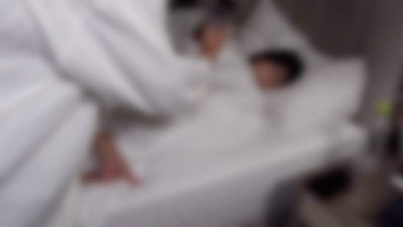 FC2-PPV-4829353 剛睡醒SEX！【無碼】【中出】偷偷拍攝大屁股迷你美女的睡顏。就這樣從親吻、舔鮑、吹簫開始中出。也享受了烤雞串約會♡※有特典