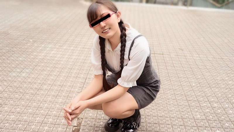 10musume_021426_01 對開發臀部充滿興趣的紅色眼鏡妹子 反町智美
