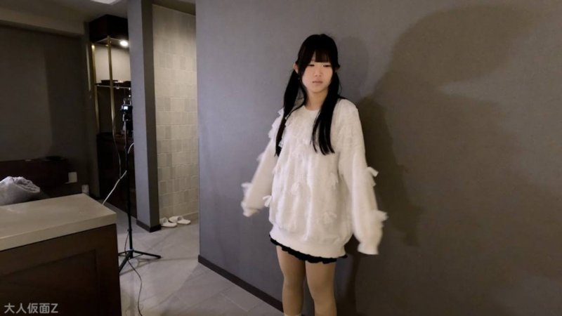 FC2-PPV-4880821 【素人初次拍摄】堇(18)163cm47kgD罩杯超级可爱，却被中年大叔接吻、中出、肛门贯通的影片，不同角度和未公开影片