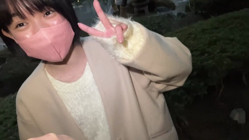 FC2-PPV-4897072 無修正 初次拍攝！！麻里子醬♡大叔對她纖細的OO身材興奮不已，大量中出＆口爆！！
