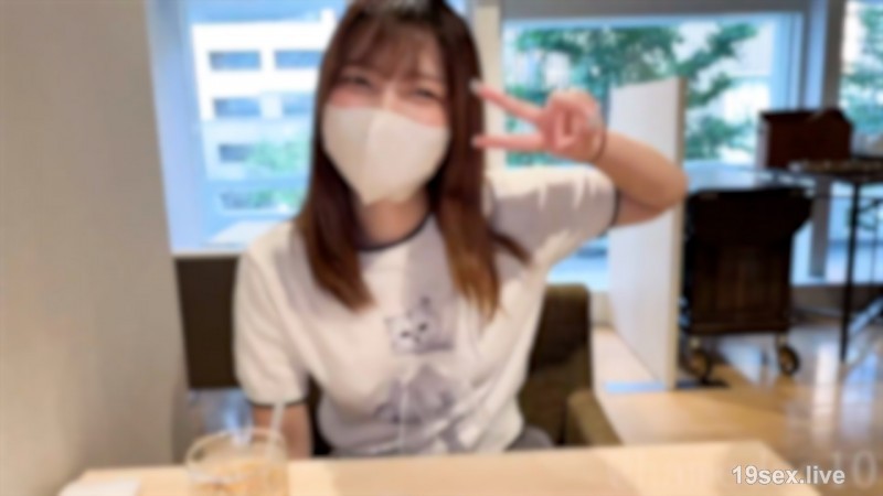 FC2-PPV-4747765 【清純潔白】個人認為是歷代前10名的可愛度，像川島明的鄉下女大生。透過青梅竹馬的介紹，奇蹟般地演出。雖然很緊張，但人生第一次潮吹中出…