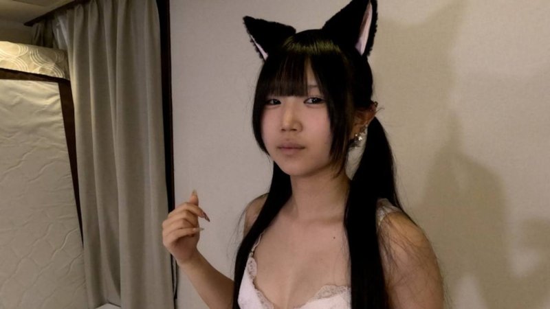 FC2-PPV-4915289 堇(OO)可愛雙馬尾的第三次拍攝。被強OO進行深喉口爆與舔肛，