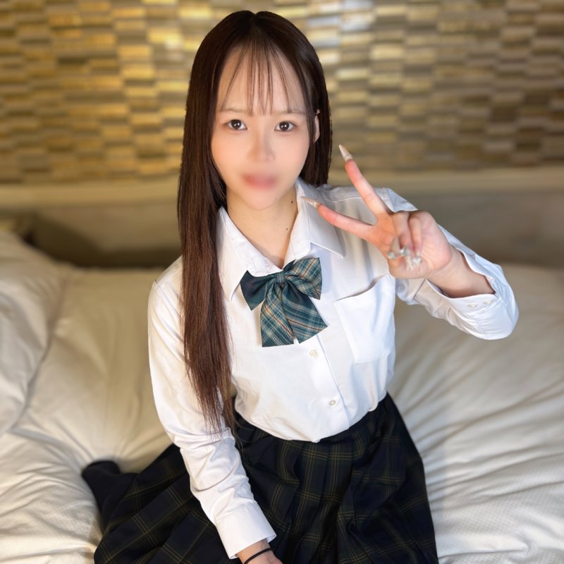 FC2-PPV-4918326 【※5天限定贩售！】【不经意间的笑容令人心动，黑长直的诱惑】神级身材OO的瞳酱泪流满面！被初次体验20公分以上的巨根干到闷绝并大量中出，全程都被镜头完美捕捉了下来。