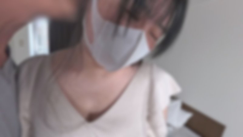 FC2-PPV-4933960 ♡7/19日止半價【無碼・完全素人・無套中出】極其平凡的5OO主婦，結婚25年來深藏的慾望在此爆發！全身汗水淋漓，瘋狂抽插無套肉棒！超級素人太太，太色了。