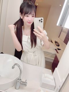 FC2-PPV-3363883 日向玩弄主觀女僕角色扮演中出做愛！＋男廁吞精口交＋玩具玩弄大量潮吹中出悶絶性愛！豪華3片套裝