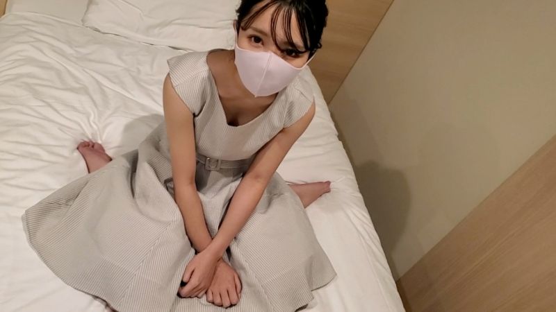 FC2-PPV-2412767 【無修正】清純派馬尾黑髪女大生！可憐般外表有著黑森林…害羞般有感姿讓人受不了中出「後編」！！